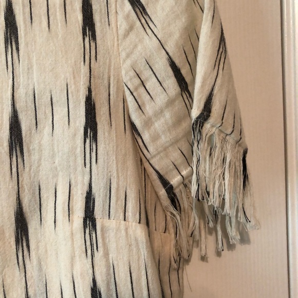 Linen blouse - Picture 3 of 5